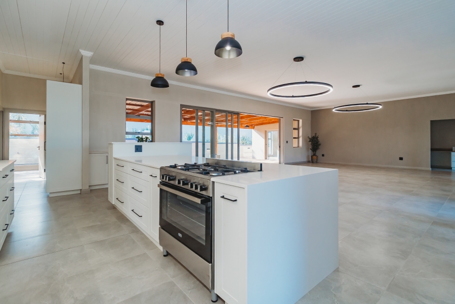 4 Bedroom Property for Sale in Blanco Western Cape